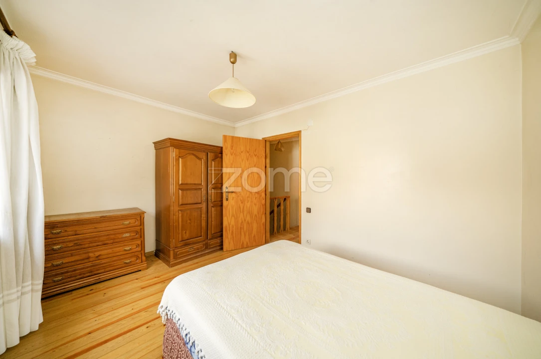 Moradia T5 para Venda em Bouro (Santa Maria) Foto 50