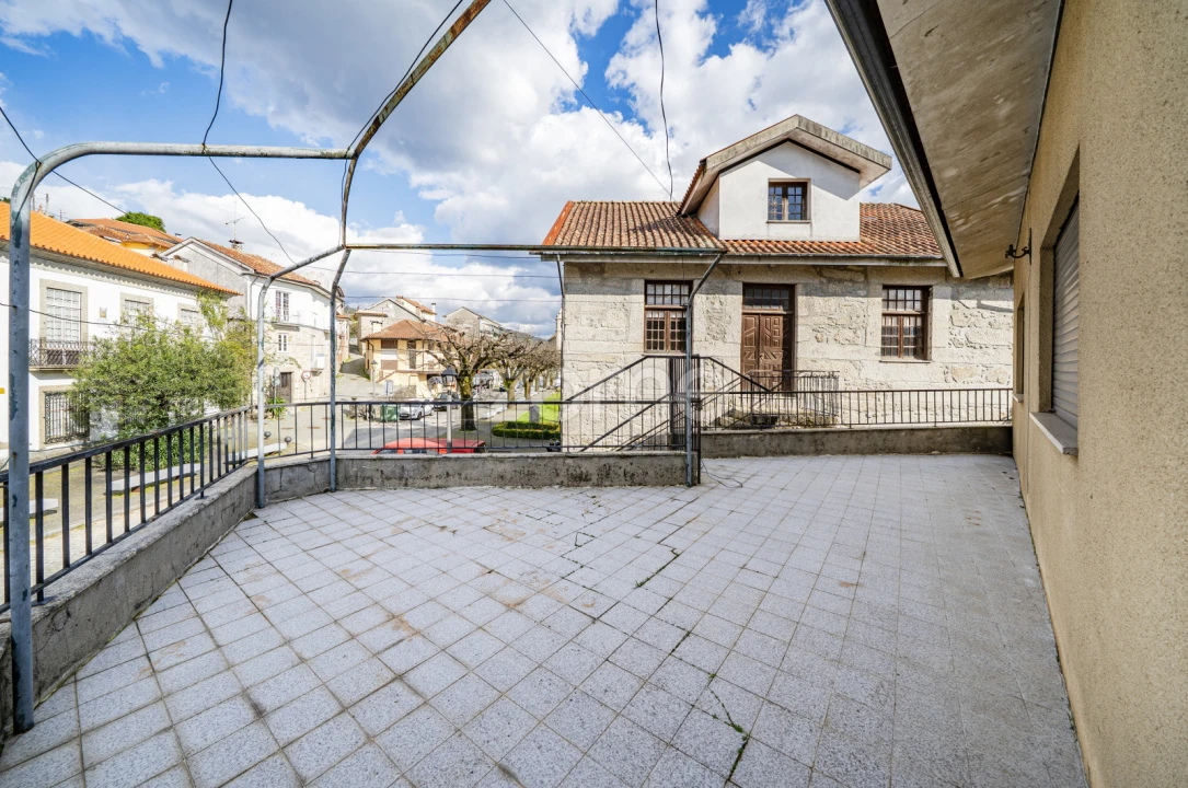 Moradia T5 para Venda em Bouro (Santa Maria) Foto 34