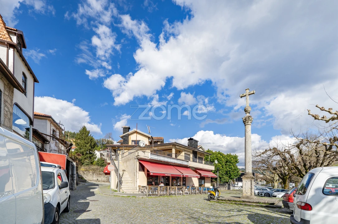 Moradia T5 para Venda em Bouro (Santa Maria) Foto 3