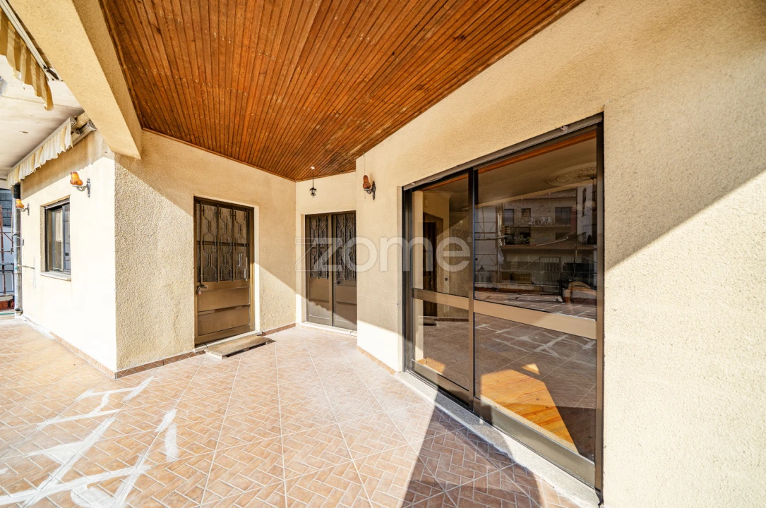 Moradia T5 para Venda em Bouro (Santa Maria) Foto 6