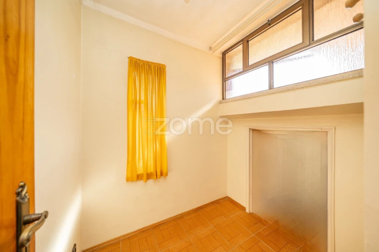 Moradia T5 para Venda em Bouro (Santa Maria) Foto 45