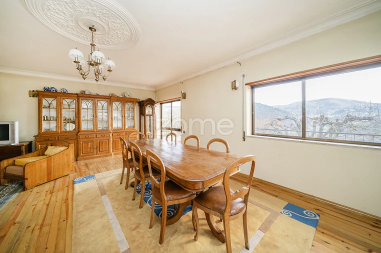 Moradia T5 para Venda em Bouro (Santa Maria) Foto 20