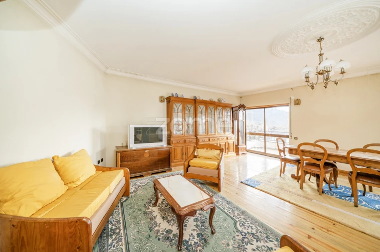 Moradia T5 para Venda em Bouro (Santa Maria) Foto 24