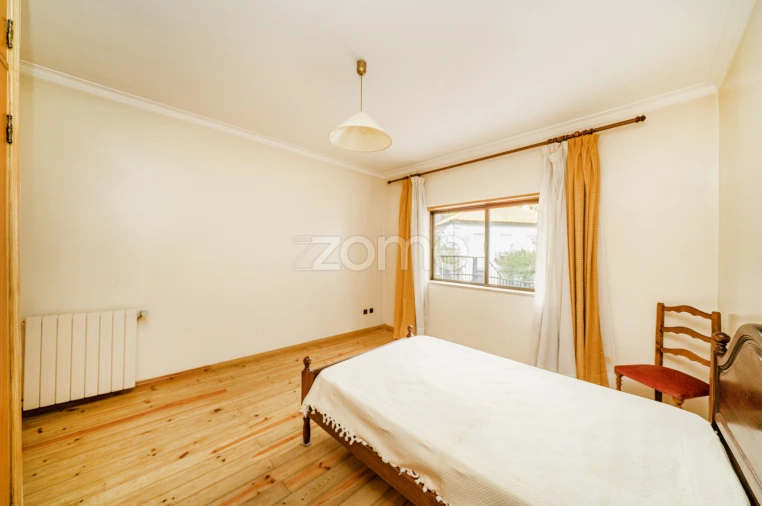 Moradia T5 para Venda em Bouro (Santa Maria) Foto 36