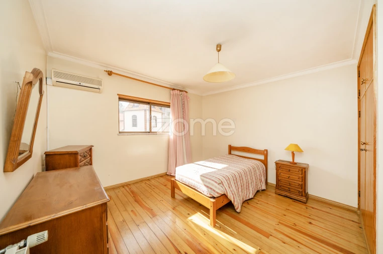 Moradia T5 para Venda em Bouro (Santa Maria) Foto 41