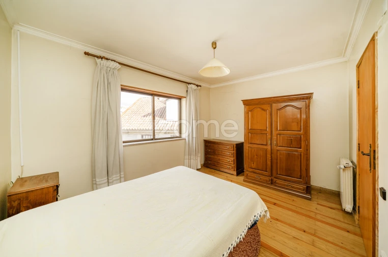 Moradia T5 para Venda em Bouro (Santa Maria) Foto 49