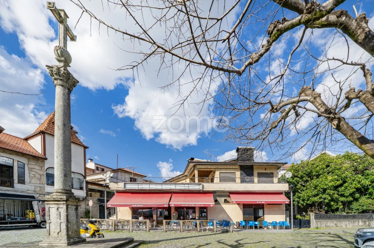 Moradia T5 para Venda em Bouro (Santa Maria) Foto 2