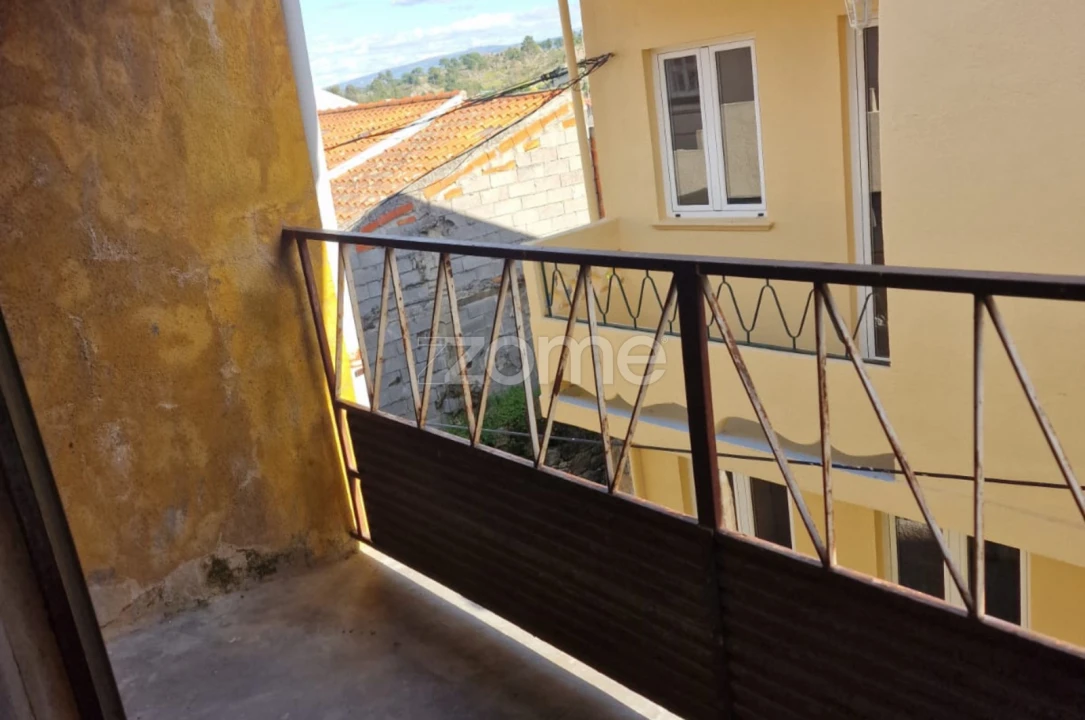 Moradia T1 para Venda em Arcozelo Foto 18