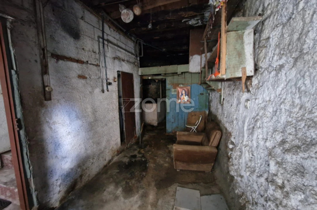 Moradia T1 para Venda em Arcozelo Foto 7