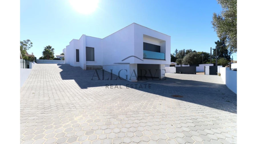 Moradia T3 para Venda em Portimão Foto 5