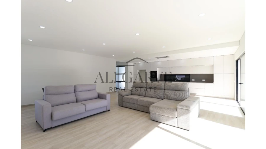 Moradia T3 para Venda em Portimão Foto 9