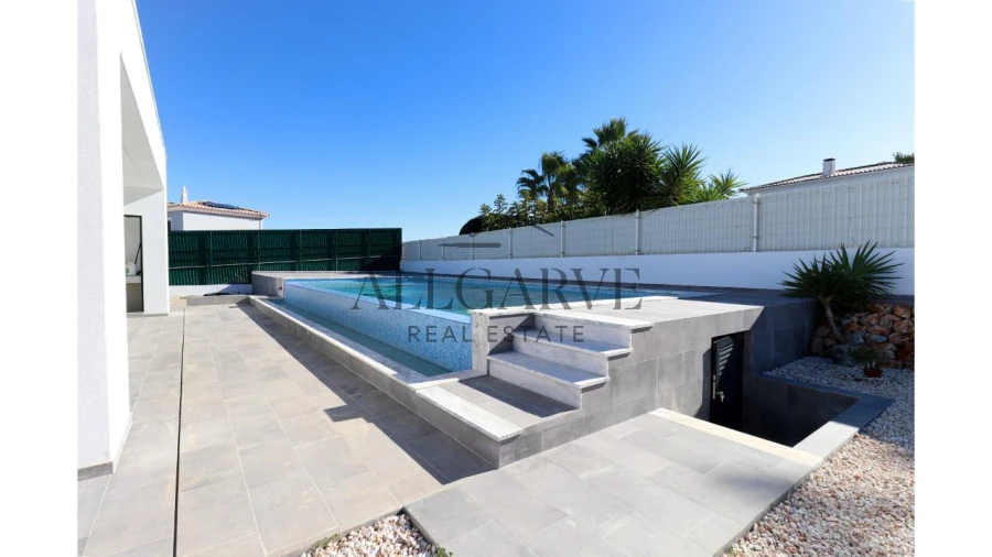 Moradia T3 para Venda em Portimão Foto 30