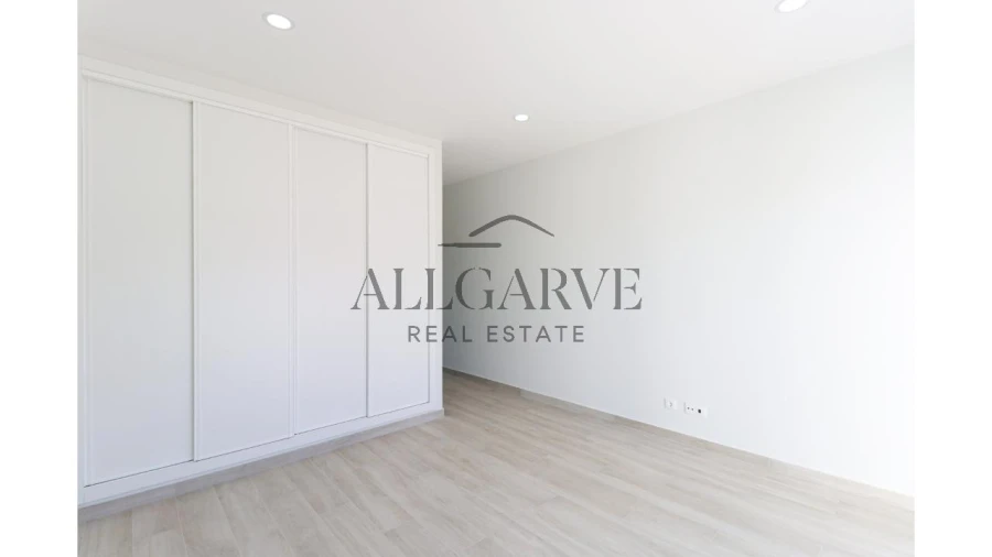 Moradia T3 para Venda em Portimão Foto 19