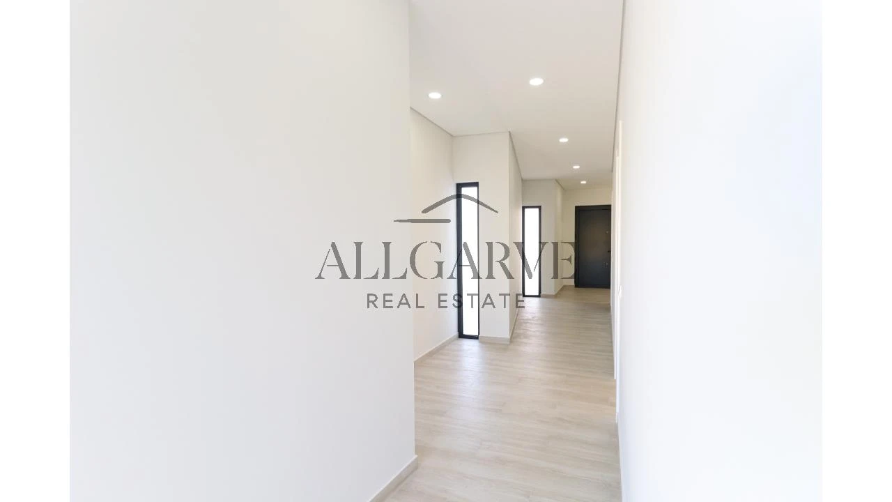 Moradia T3 para Venda em Portimão Foto 12