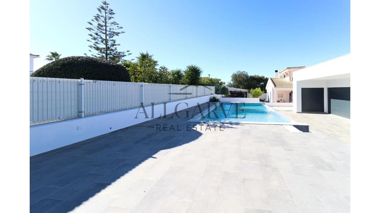 Moradia T3 para Venda em Portimão Foto 32