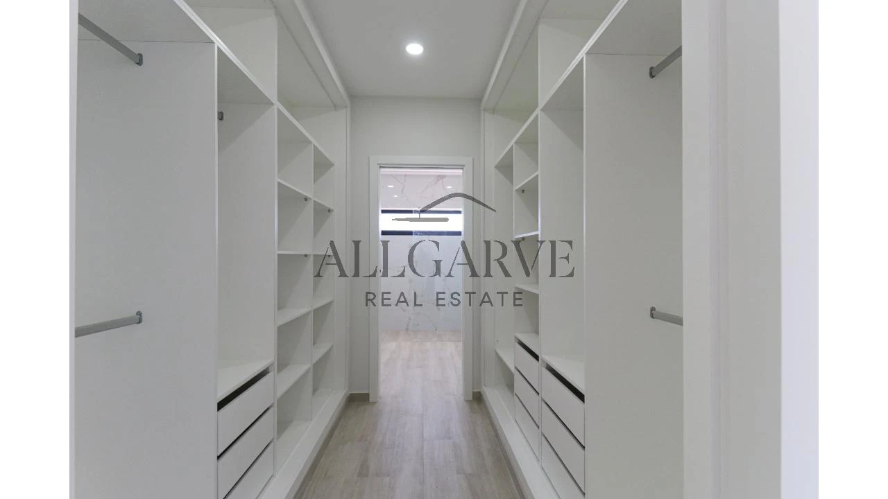 Moradia T3 para Venda em Portimão Foto 23