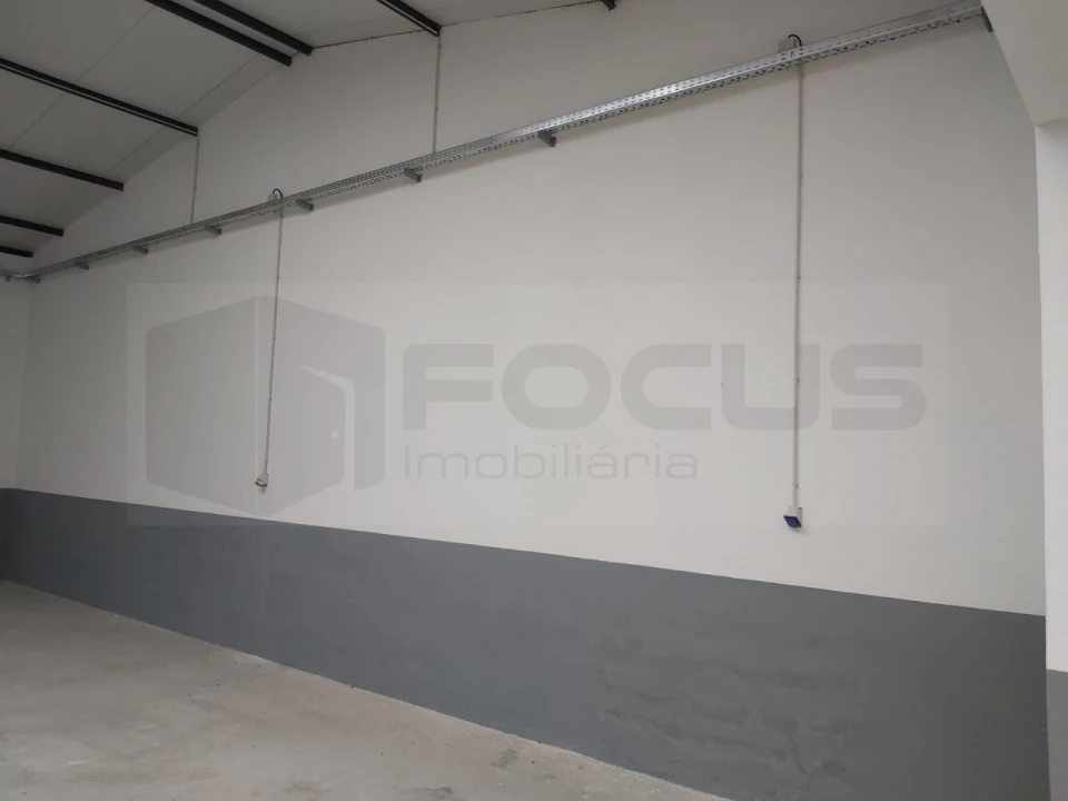 Armazém para Arrendamento em Travassô e Óis da Ribeira Foto 25