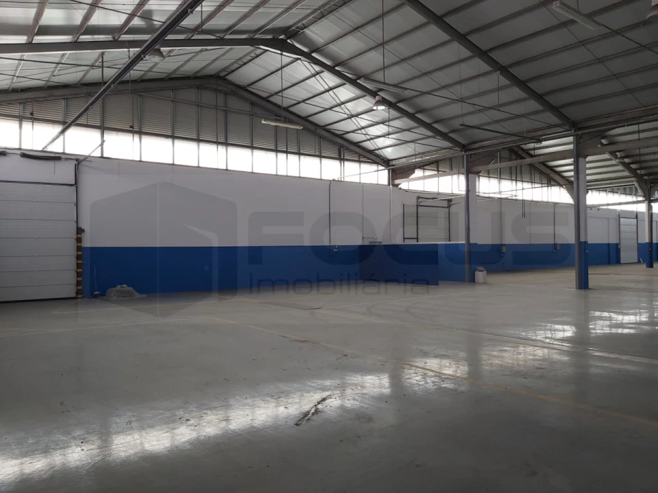 Armazém para Arrendamento em Travassô e Óis da Ribeira Foto 27