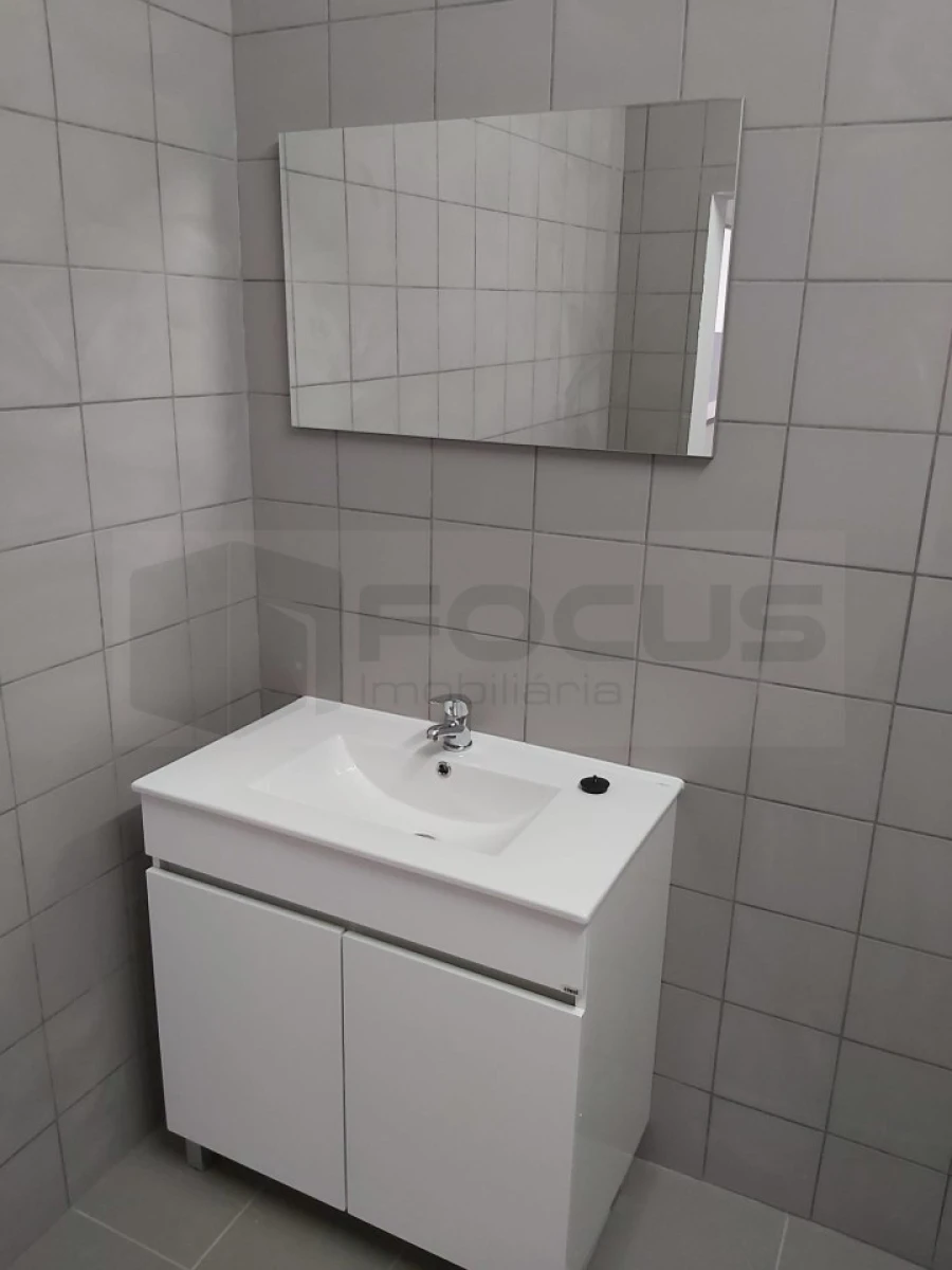 Armazém para Arrendamento em Travassô e Óis da Ribeira Foto 14