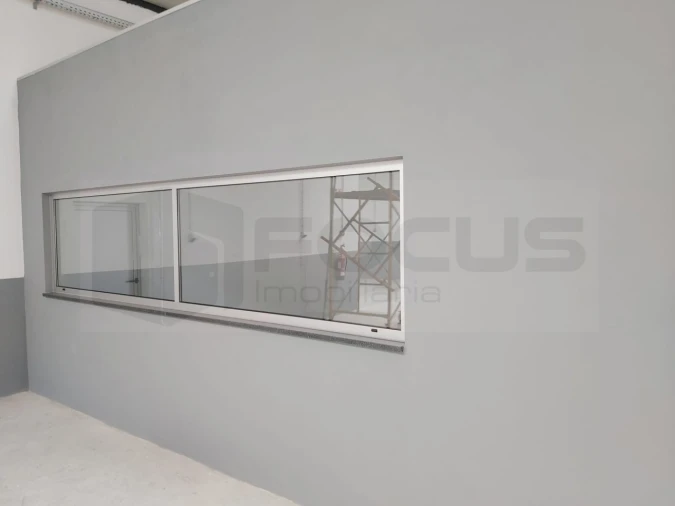 Armazém para Arrendamento em Travassô e Óis da Ribeira Foto 15