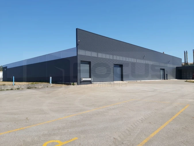 Armazém para Arrendamento em Travassô e Óis da Ribeira Foto 17