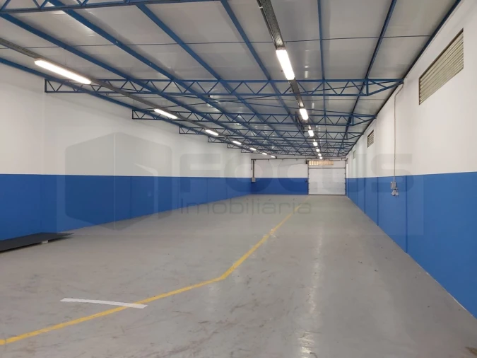 Armazém para Arrendamento em Travassô e Óis da Ribeira Foto 38