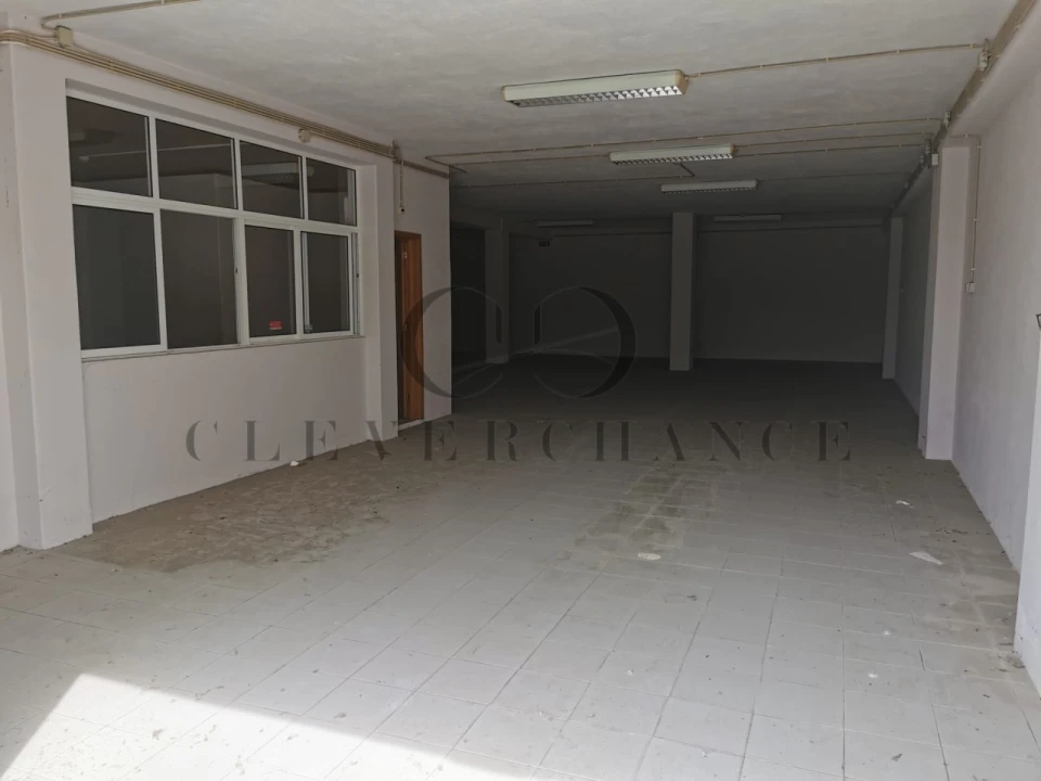 Armazém para Venda em São Felix da Marinha Foto 5