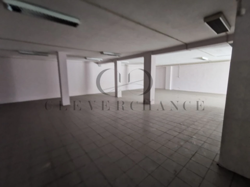 Armazém para Venda em São Felix da Marinha Foto 6