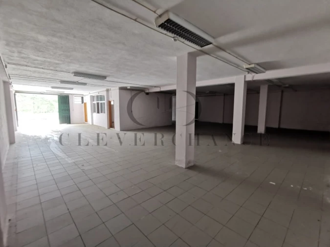 Armazém para Venda em São Felix da Marinha Foto 1