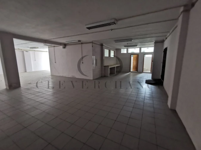 Armazém para Arrendamento em São Felix da Marinha Foto 9