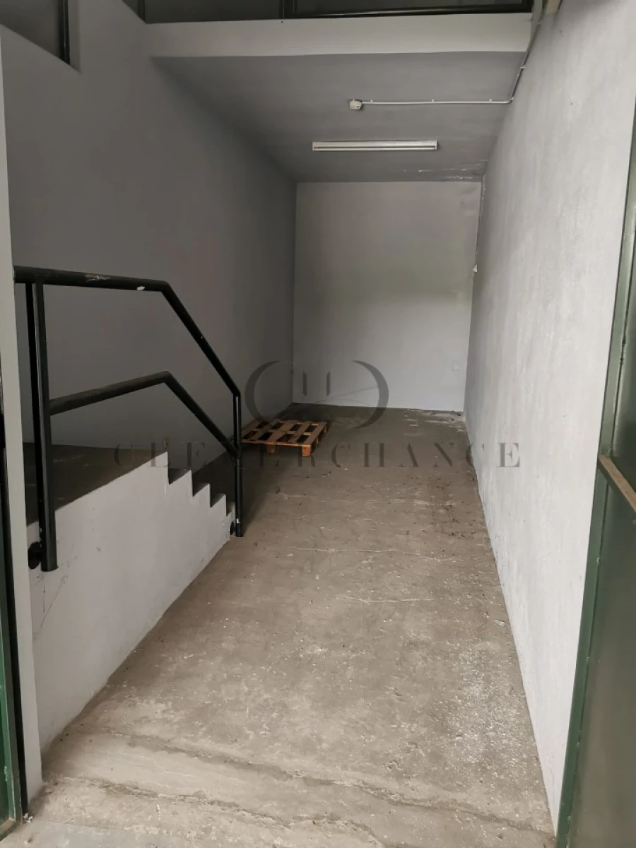 Armazém para Arrendamento em São Felix da Marinha Foto 15