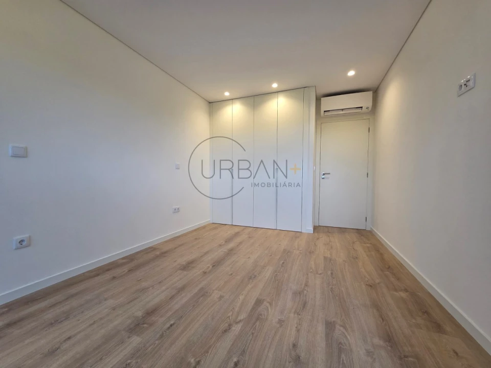 Apartamento T2 para Venda em Repeses e São Salvador Foto 9