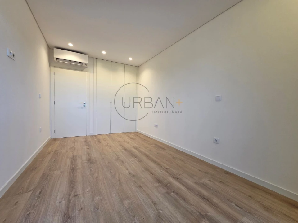 Apartamento T2 para Venda em Repeses e São Salvador Foto 10