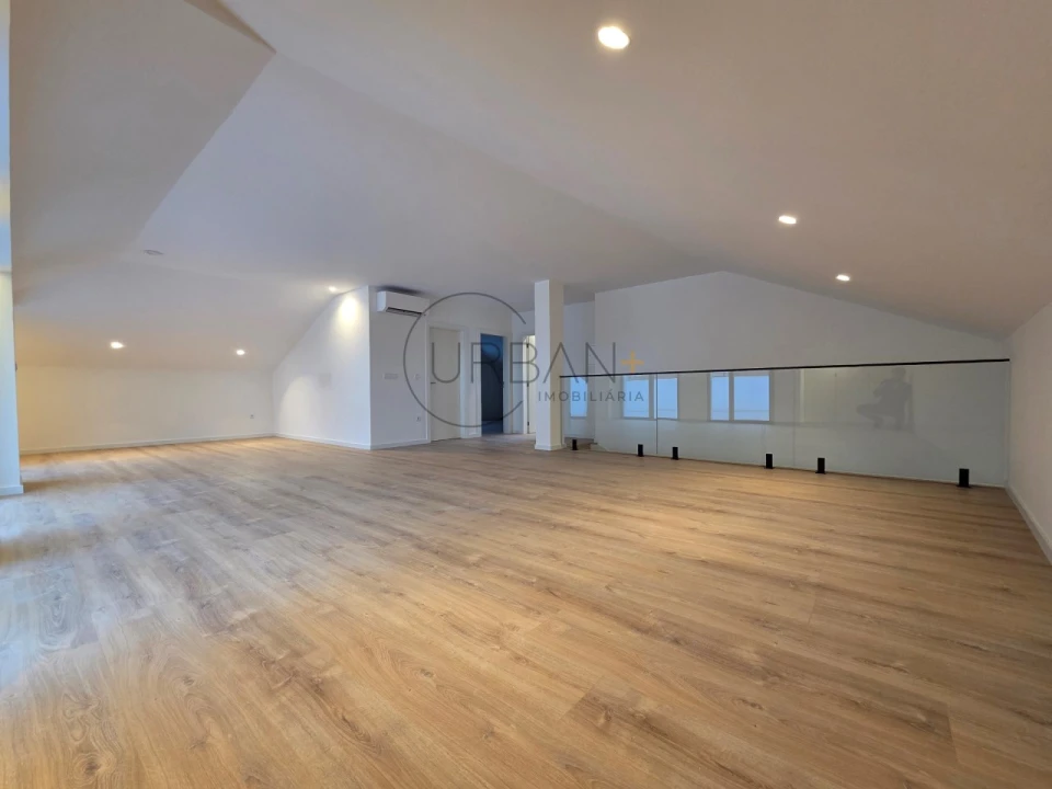 Apartamento T2 para Venda em Repeses e São Salvador Foto 15