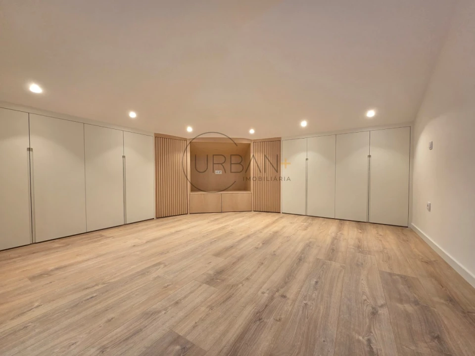 Apartamento T2 para Venda em Repeses e São Salvador Foto 21