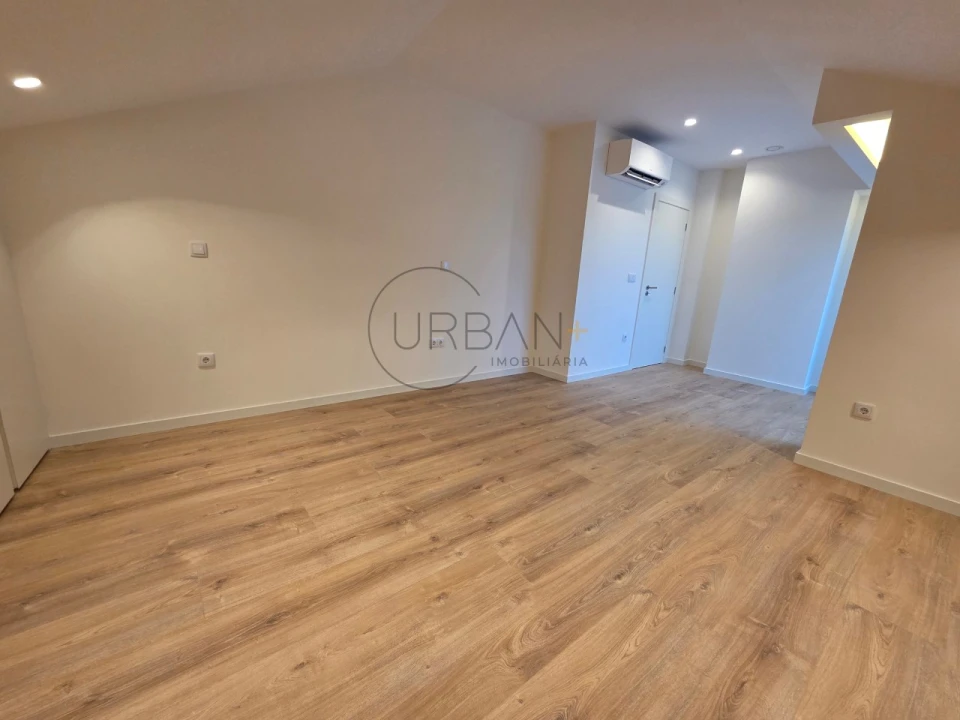 Apartamento T2 para Venda em Repeses e São Salvador Foto 23