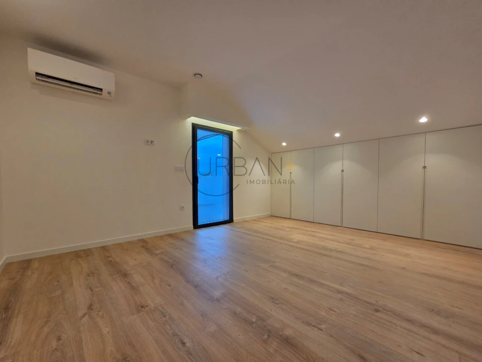 Apartamento T2 para Venda em Repeses e São Salvador Foto 25