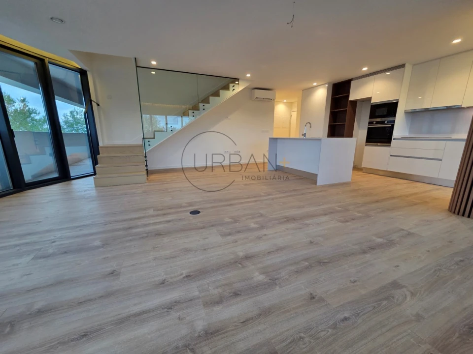 Apartamento T2 para Venda em Repeses e São Salvador Foto 5