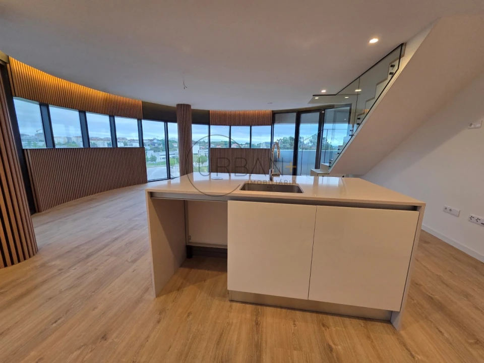 Apartamento T2 para Venda em Repeses e São Salvador Foto 3