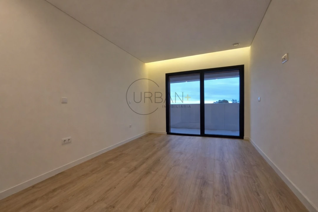 Apartamento T2 para Venda em Repeses e São Salvador Foto 8