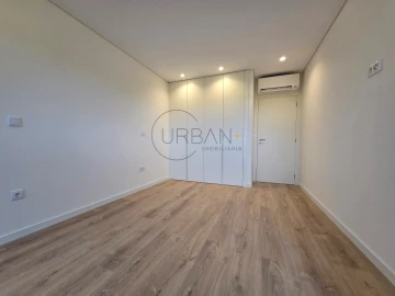 Apartamento T2 para Venda em Repeses e São Salvador