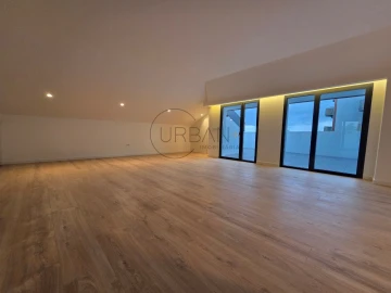 Apartamento T2 para Venda em Repeses e São Salvador