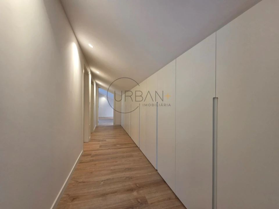 Apartamento T2 para Venda em Repeses e São Salvador Foto 16
