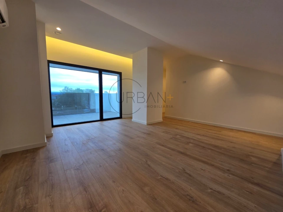 Apartamento T2 para Venda em Repeses e São Salvador Foto 21
