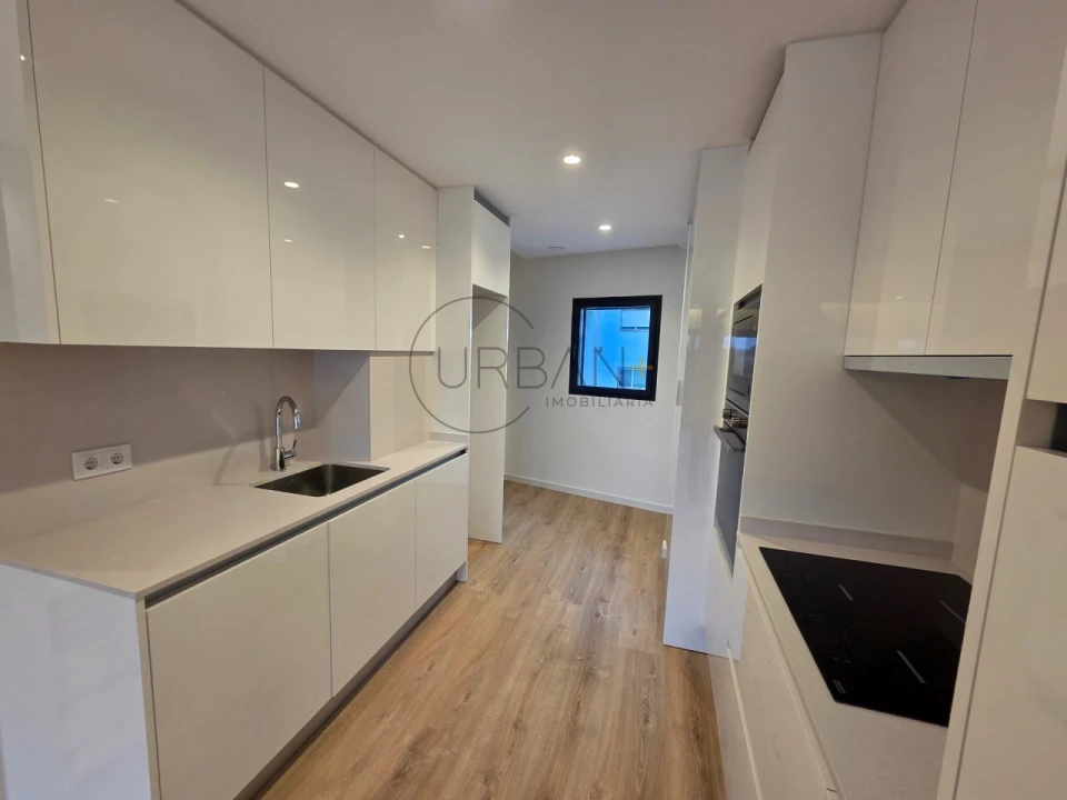 Apartamento T2 para Venda em Repeses e São Salvador Foto 4