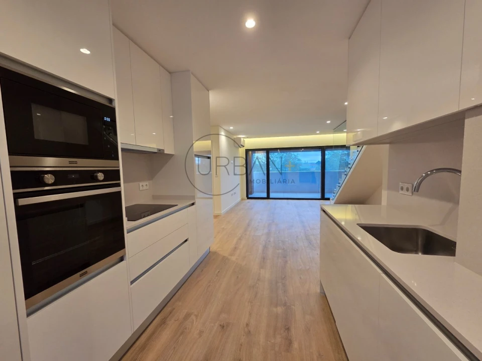 Apartamento T2 para Venda em Repeses e São Salvador Foto 5