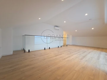 Apartamento T2 para Venda em Repeses e São Salvador
