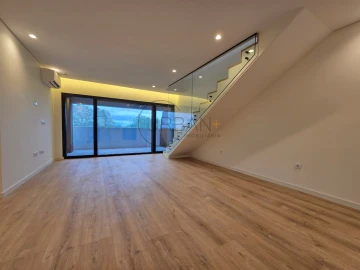 Apartamento T2 para Venda em Repeses e São Salvador