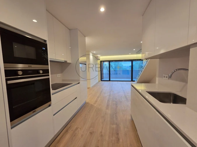 Apartamento T2 para Venda em Repeses e São Salvador Foto 5