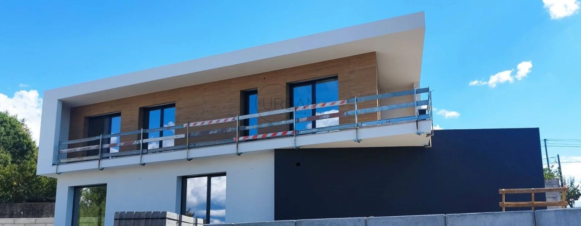 Moradia T4 para Venda em São João de Lourosa Foto 2